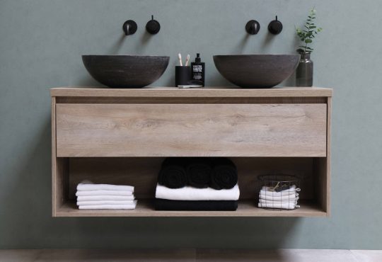 Photo Bathroom storage