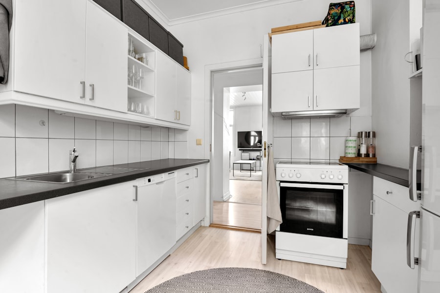 Photo compact kitchen design
