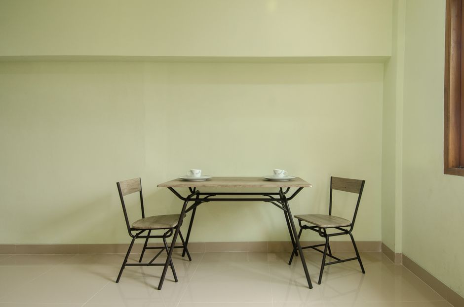 Herfsttafeldecor met eenvoudige luxe-elementen. Herfsttafeldecor met eenvoudige luxe-elementen.