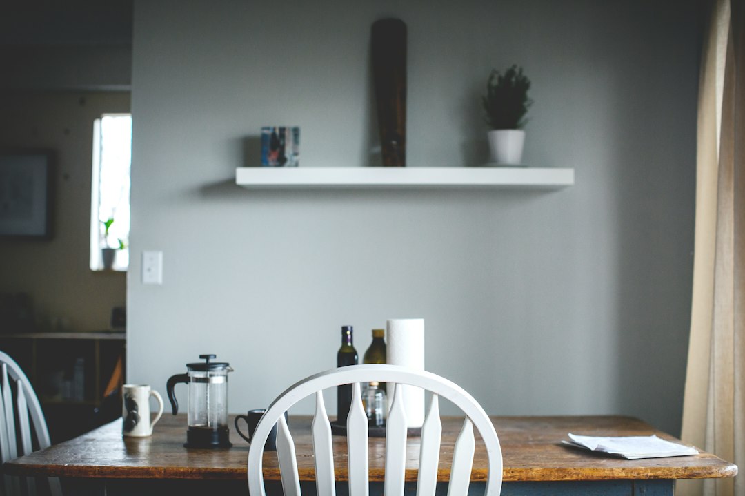 Zen-motief inspiratie: kalmerende landschappen in je interieur integreren